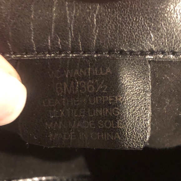 VINCE CAMUTO BLACK LEATHER MID CALF BOOTS WITH GOLD HARDWARE - Picture 6 of 7